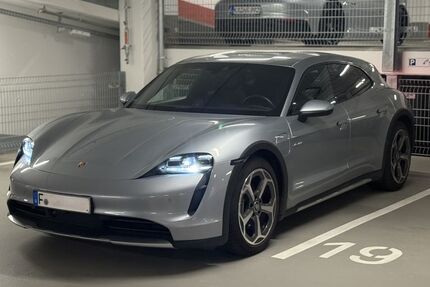 Porsche Taycan 44.700 km 60.900 € Bad Homburg 61350