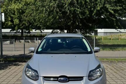 Ford Focus 177.000 km 5.500 &euro; Karlsruhe 76189