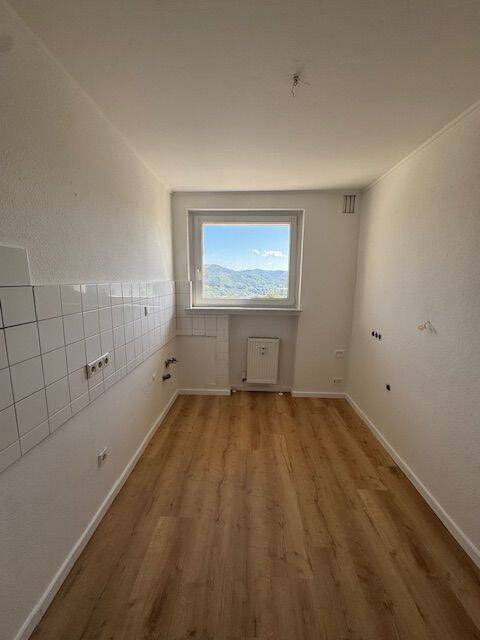 RESERVIERT! Renovierte und gepflegte 3-Zimmer Mietwohnung mit Balkon in Plettenberg
