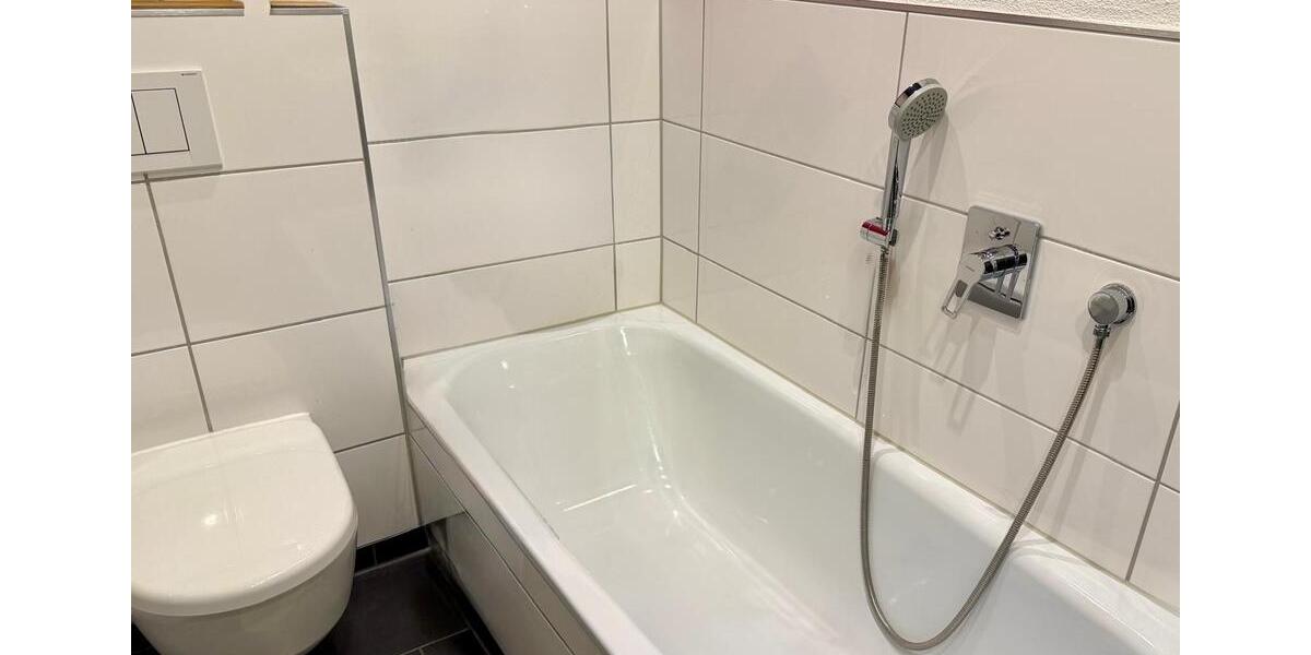 Dachgeschoßwohnung Ingelheim am Rhein - 4 Zimmer, 108 m&sup2;, 1.400&euro; | Angebot:25451377