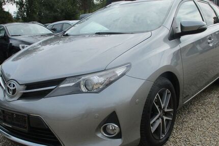 Toyota Auris 252.000 km 5.950 € Trier 54294