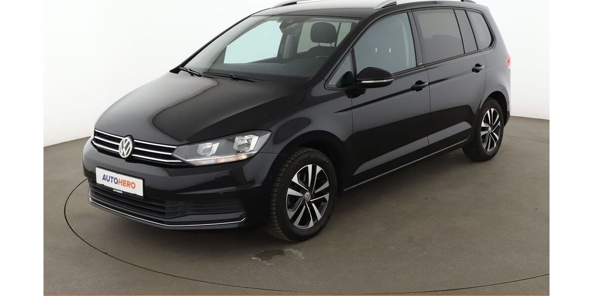 VW Touran 97.216 km 22.940 &euro; Dresden 01187