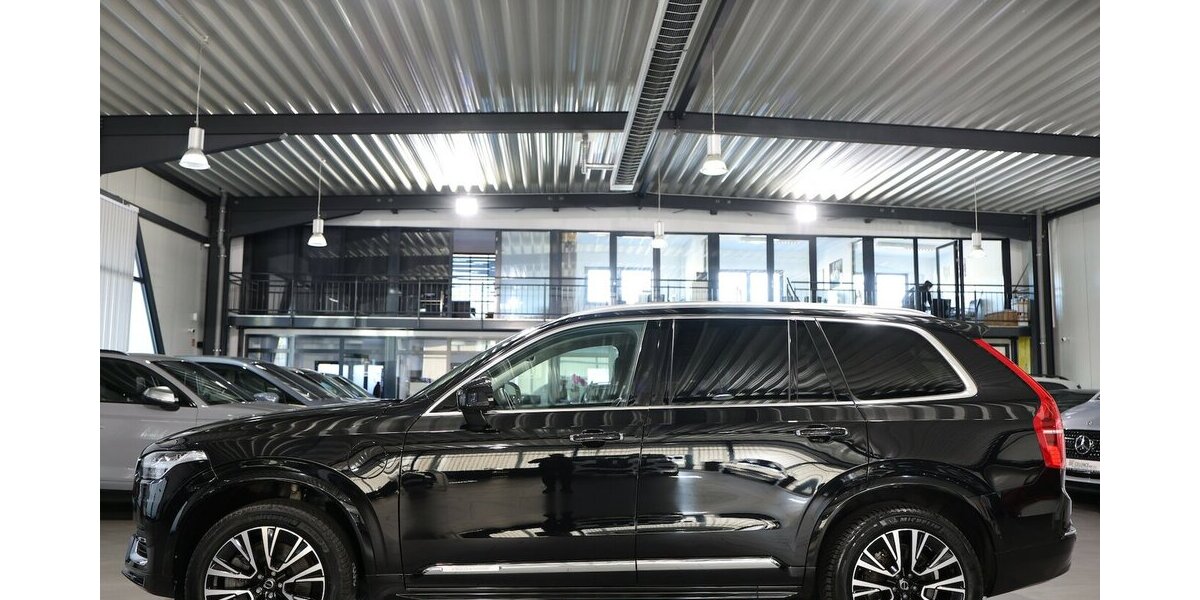 Volvo XC90 PLUS-BRIGHT RECHARGE AWD P-HEV T8 7-SITZER 79.000 km 48.888 &euro; Hamm 59077