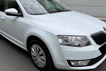 Skoda Octavia 130.000 km 9.400 &euro; Kassel 34134