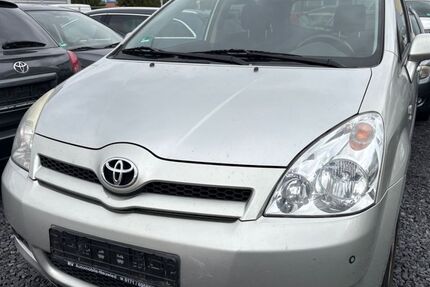 Toyota Corolla Verso 170.566 km 2.950 € Ochtendung 56299