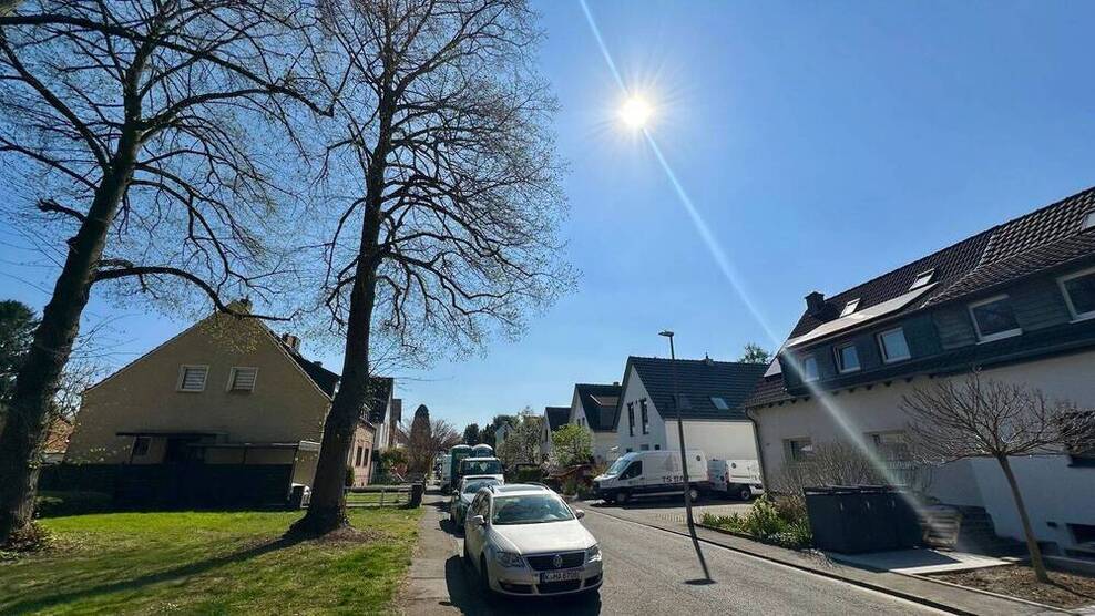 15 Min. in die Innenstadt, 280 € HG! TraumWohnung auf 81 m2, 3 Z., Süd-Balkon + XL-Garage uvm.