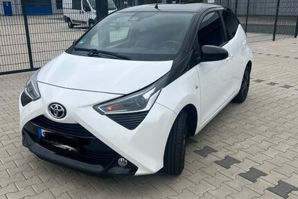 Toyota Aygo (X) 33.800 km 11.990 &euro; Freudenberg 57258