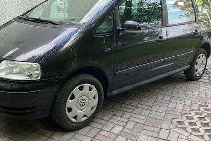 VW Sharan 350.000 km 1.399 &euro; Sangerhausen 06526