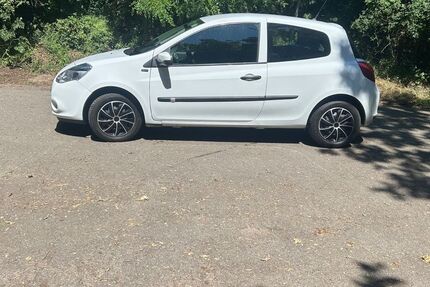 Renault Clio 158.000 km 2.200 &euro; Neustadt 31535