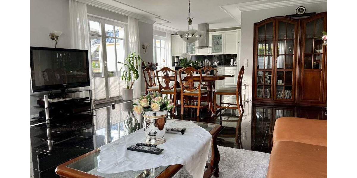 Exkl. Energiesparhaus in hochwertiger Bauweise mit traumhaften Ausblick, in ruhiger zentraler Lage 7 zimmer