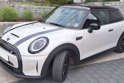 Mini Cooper SE 17.000 km 20.300 &euro; Achern 77855