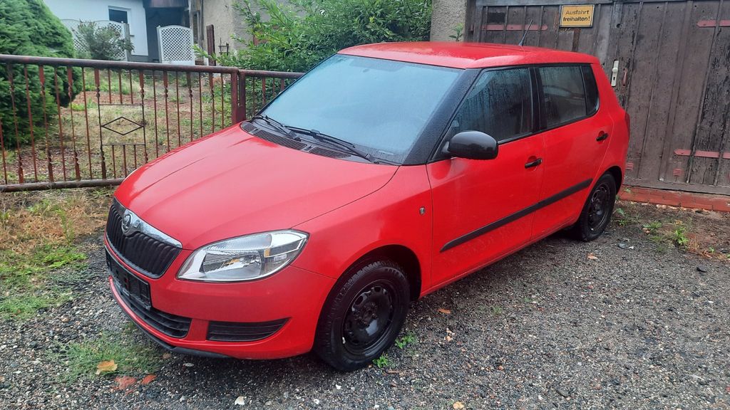 Skoda Fabia 113.184 km 5.100 &euro; Zwickau 08056