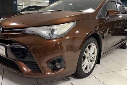 Toyota Avensis 147.000 km 8.890 &euro; Pforzheim 75179