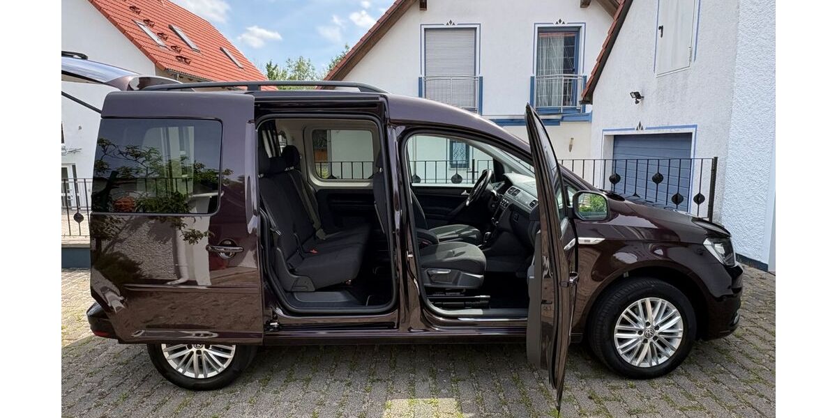 VW Caddy 89.000 km 19.500 &euro; Fürth 90768
