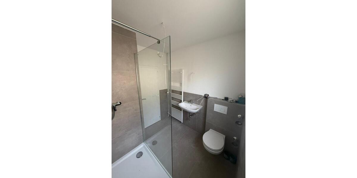 Erdgeschoßwohnung Raunheim - 2 Zimmer, 64 m&sup2;, 1.100&euro; | Angebot:25831938