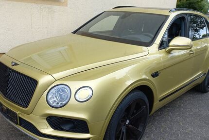 Bentley Bentayga 33.800 km 122.999 &euro; Frankfurt 65933