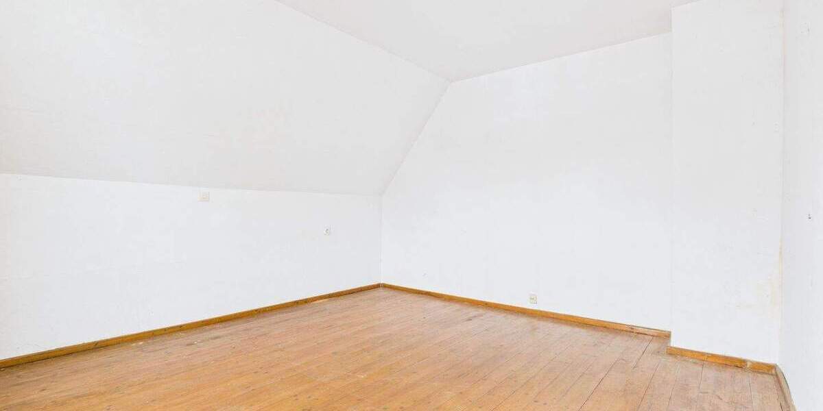 Mehrfamilienhaus, Wohnhaus Augsburg Haunstetten - 9 Zimmer, 219 m&sup2;, 895.000&euro; | Angebot:25736018