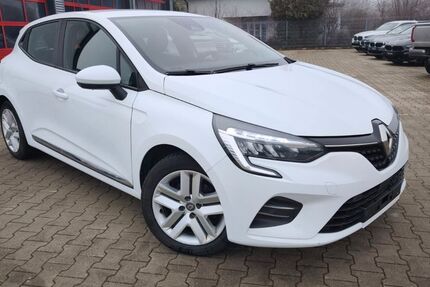 Renault Clio 117.000 km 12.950 &euro; Königsbrunn 86343