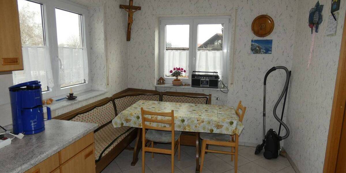 Mehrfamilienhaus, Wohnhaus Ertingen - 9 Zimmer, 208 m&sup2;, 399.000&euro; | Angebot:25701176