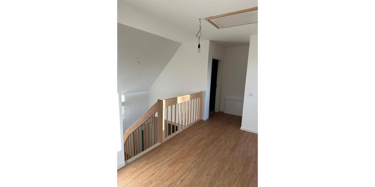 Einfamilienhaus Stelle - 4.5 Zimmer, 130 m&sup2;, 1.990&euro; | Angebot:25289268