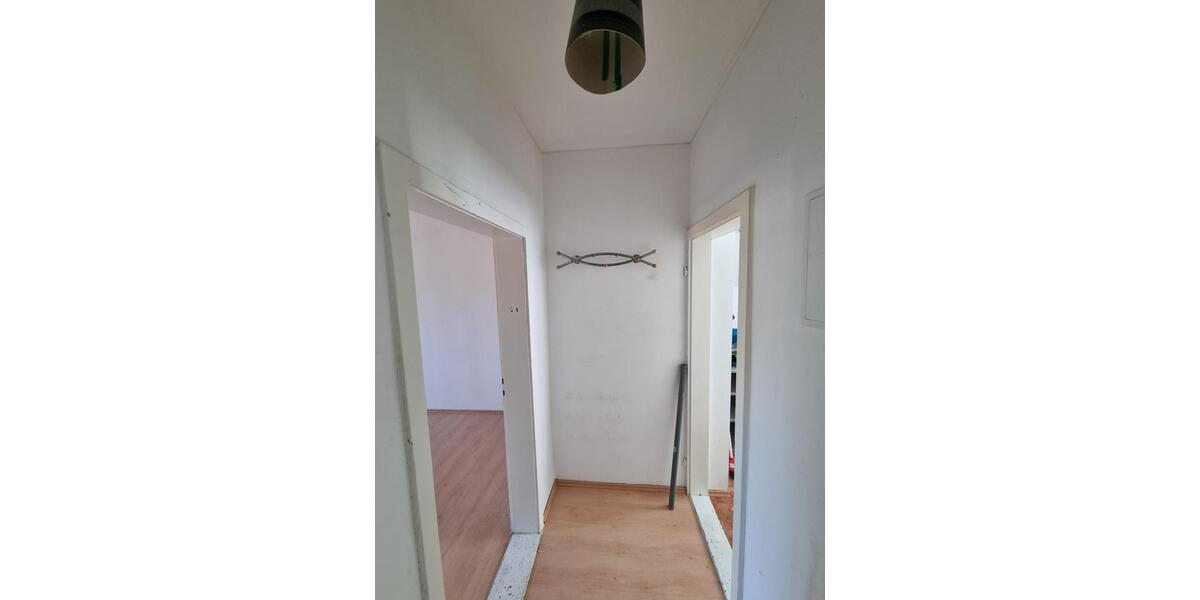 Etagenwohnung Schönebeck (Elbe) - 1 Zimmer, 34 m&sup2;, 255&euro; | Angebot:26421683