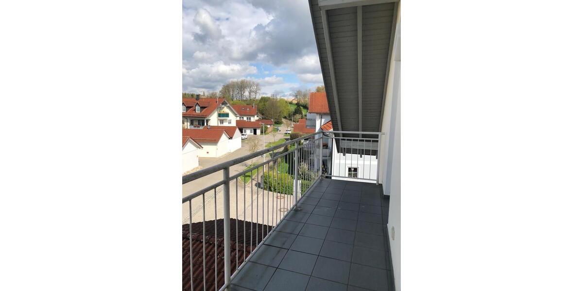 Dachgeschoßwohnung Ruhstorf an der Rott - 2 Zimmer, 49 m&sup2;, 750&euro; | Angebot:24648810
