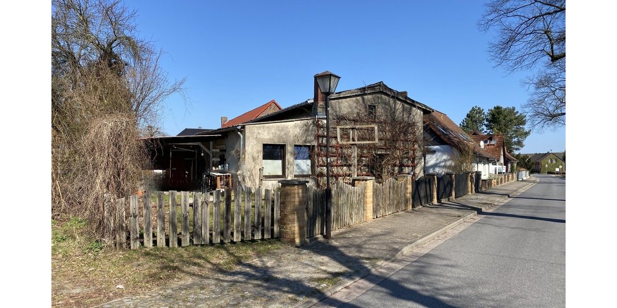 sanierungsbedürftiges Haus mit Garage und Nebengebäude günstig zu verkaufen - Einfamilienhaus Wittstock Sewekow | Angebot:25963874