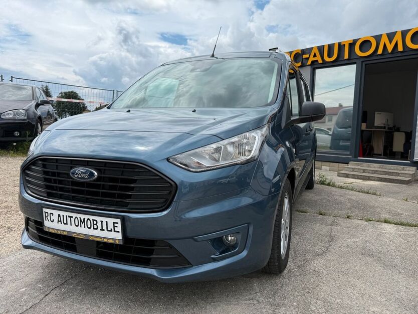Ford Tourneo Connect 89.000 km 19.500 € Ottendorf- Okrilla 01458