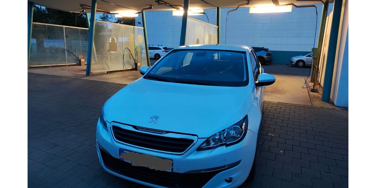Peugeot 308 92.000 km 7.300 &euro; Ravensburg 88213