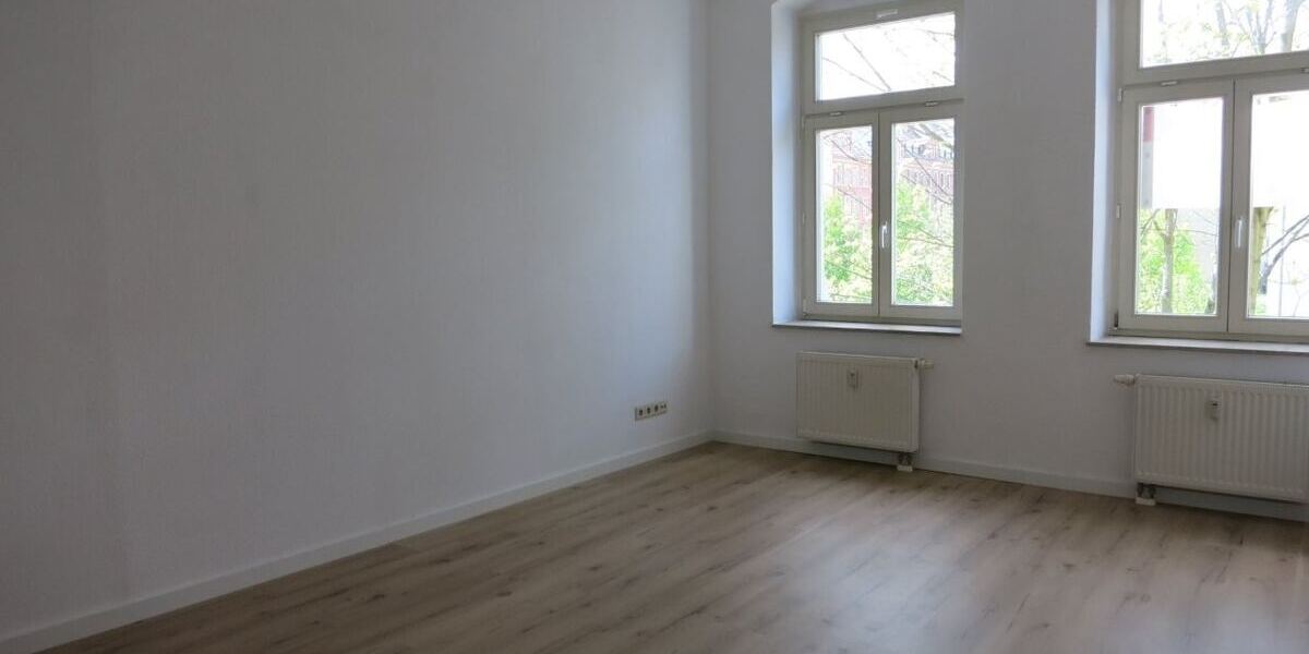 Für Ihren Start als Anleger - kleine Wohnung mit Fenster in Küche und Bad! - Etagenwohnung Chemnitz Schloßchemnitz | Angebot:25342466