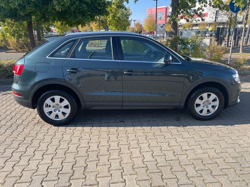 Audi Q3 158.500 km 15.900 € Bremen 28307