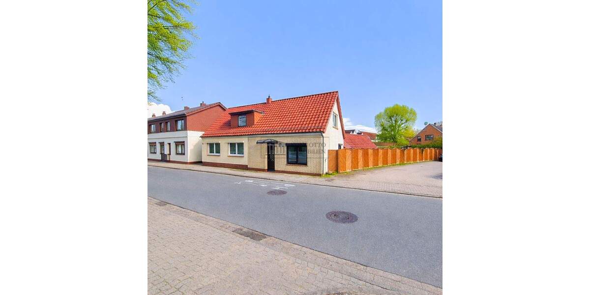 Mehrfamilienhaus, Wohnhaus Delmenhorst Mitte - 3 Zimmer, 110 m&sup2;, 298.000&euro; | Angebot:25898538
