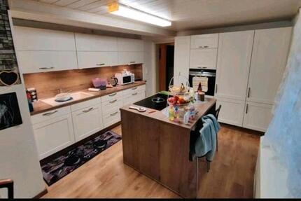 Wohnung Guxhagen - 3.5 Zimmer, 130 m&sup2;, 890&euro; | Angebot:26639044