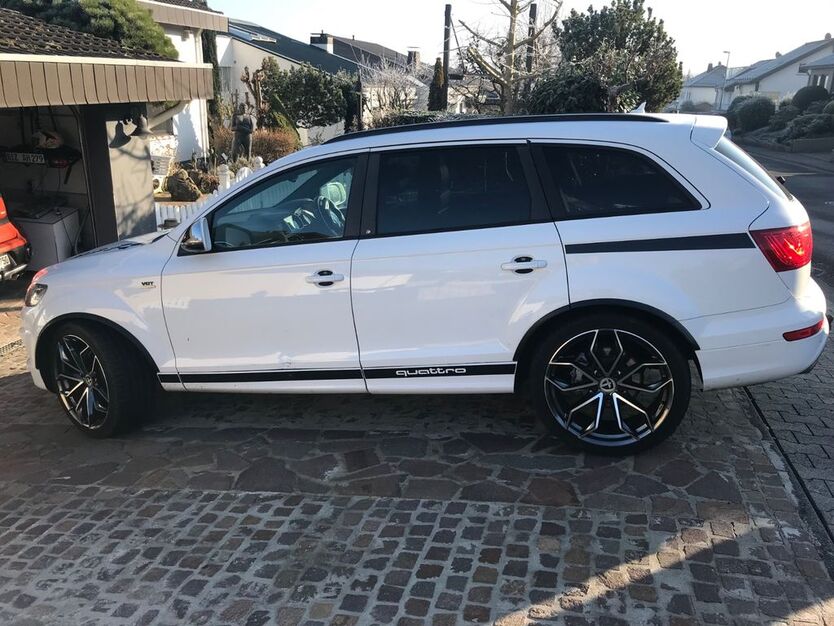 Audi Q7 179.300 km 15.995 € Diez 65582
