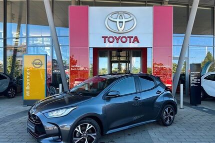 Toyota Yaris 15.990 km 22.990 &euro; Singen 78224