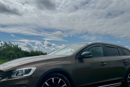Volvo V60 Cross Country 200.000 km 12.990 &euro; Westre 25926