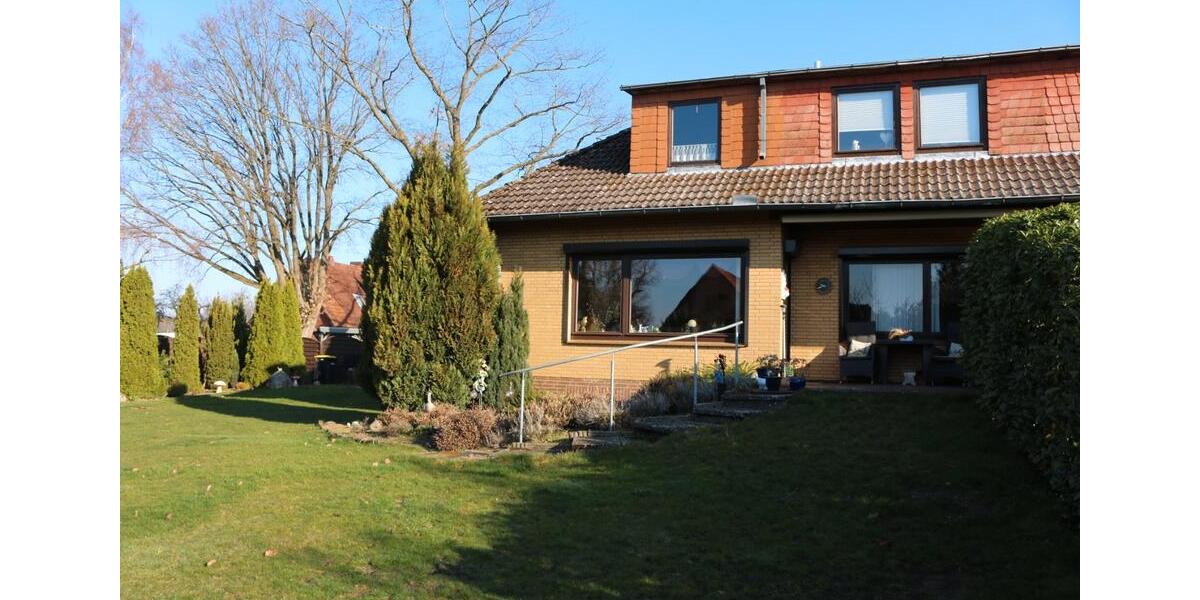 Doppelhaushälfte Adendorf - 6 Zimmer, 132 m&sup2;, 380.000&euro; | Angebot:26824025