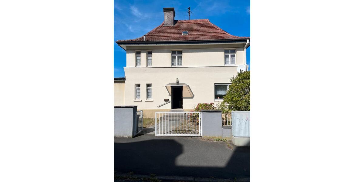 Einfamilienhaus Siegen Weidenau - 8 Zimmer, 140 m&sup2;, 330.000&euro; | Angebot:26901692