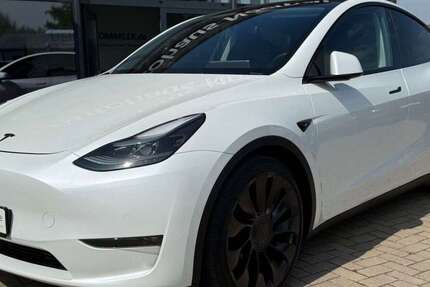 Tesla Model Y 94.943 km 32.940 &euro; Syke 28857