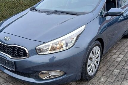 Kia ceed / Ceed 130.000 km 8.600 &euro; Berlin 12351