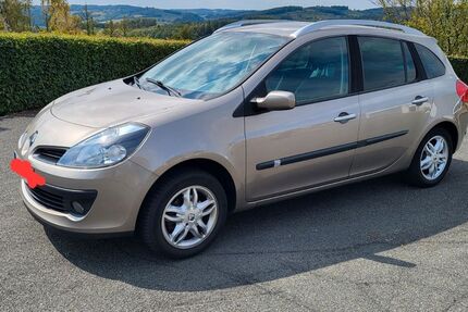 Renault Clio 115.300 km 3.999 &euro; Olpe 57462