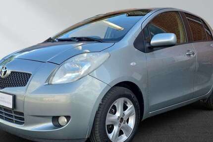 Toyota Yaris 146.950 km 2.450 € Berlin 13125