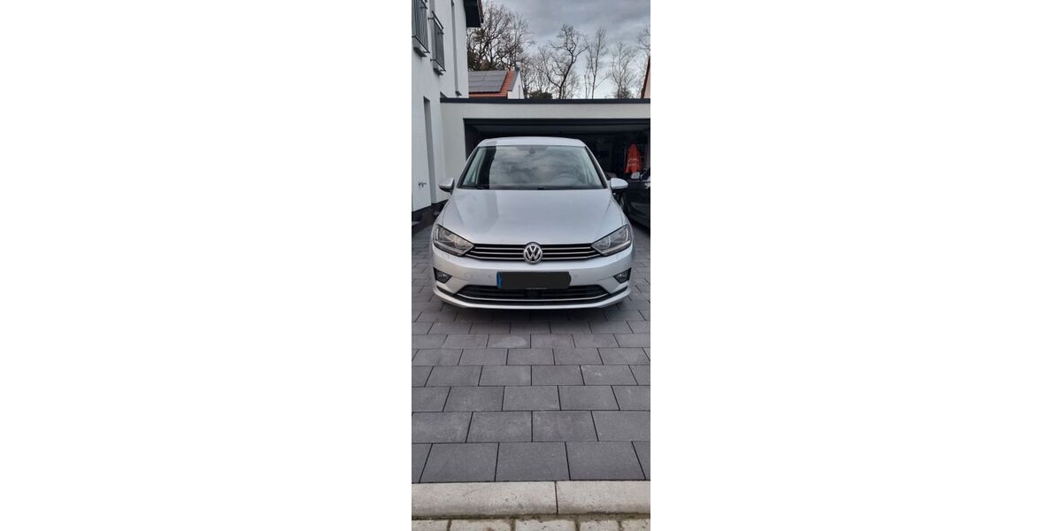 VW Golf Sportsvan 144.000 km 8.000 &euro; Bad Lippspringe 33175