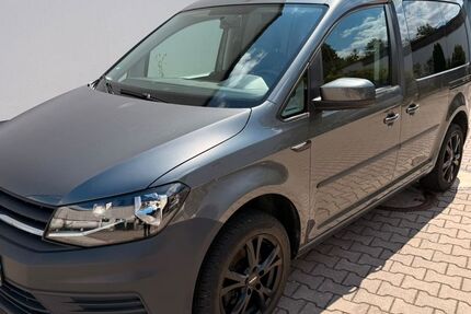 VW Caddy 88.000 km 12.900 &euro; Nürnberg 90475