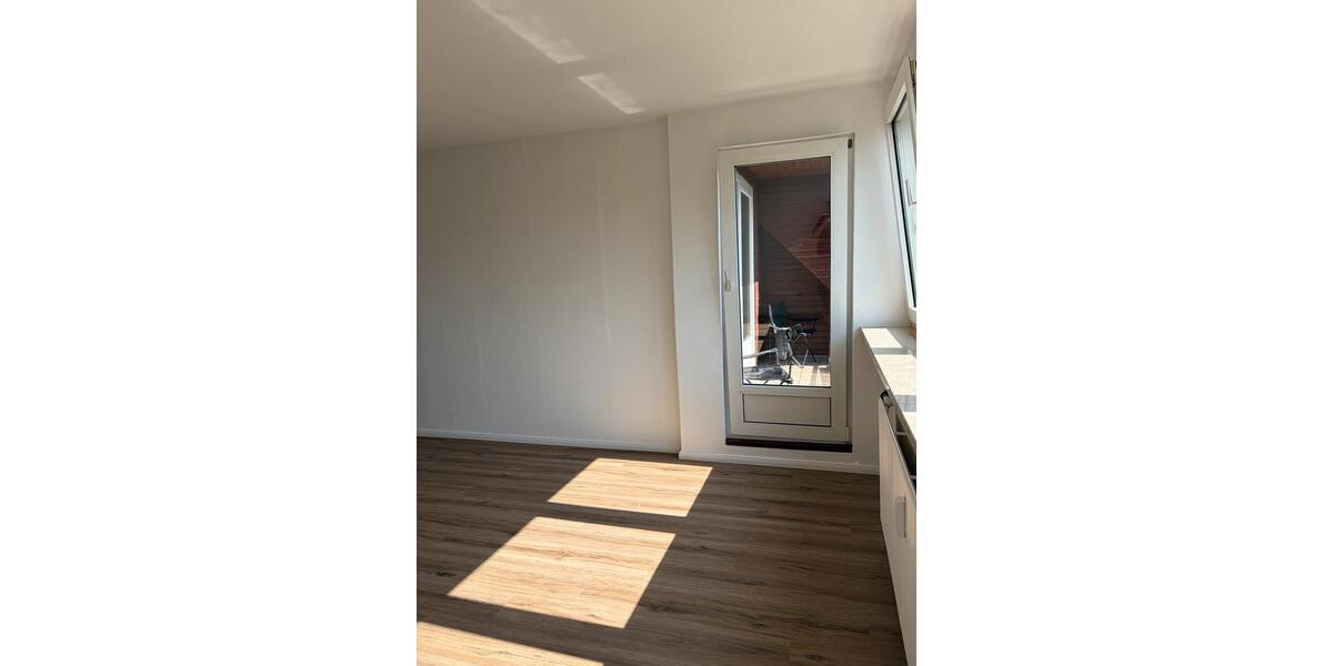 Dachgeschoßwohnung Kölln-Reisiek Reisiek - 3 Zimmer, 70 m&sup2;, 1.302&euro; | Angebot:26414331