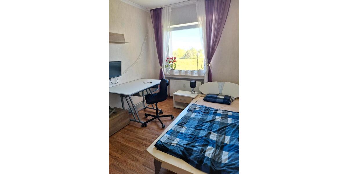 Etagenwohnung Bad Wünnenberg - 1 Zimmer, 90 m&sup2;, 450&euro; | Angebot:26317761