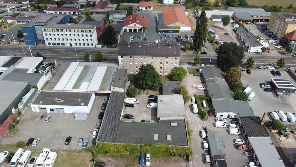 Wohn- und Geschäftshaus mit Entwicklungspotential in Bahnhofsnähe von Halle (Saale)