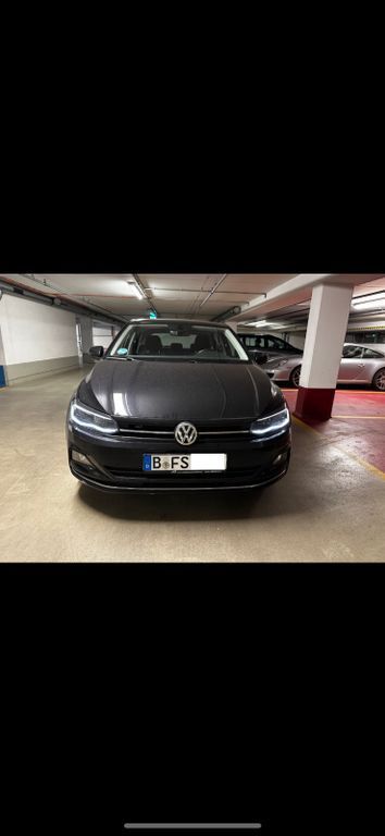 VW Polo 59.000 km 15.200 € Berlin 10178