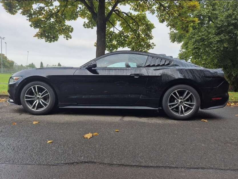 Ford Mustang 106.000 km 24.999 € Ettlingen 76275