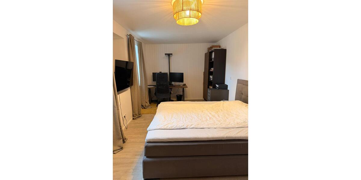 Erdgeschoßwohnung Felsberg - 3 Zimmer, 97 m&sup2;, 840&euro; | Angebot:25444883